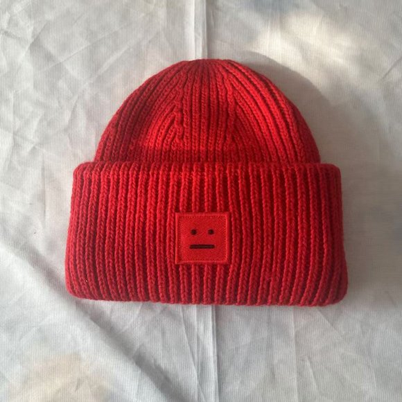 Acne Studios Red Knitted Hat With Embroidered Logo Patch - Picture 1 of 5